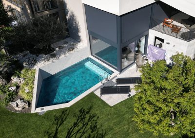 Piscine particolari - Piscina in cemento armato Capriasca